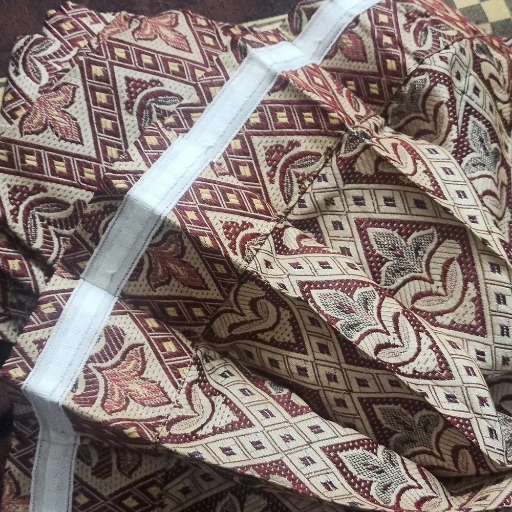 Curtains - Picture 4 of 5